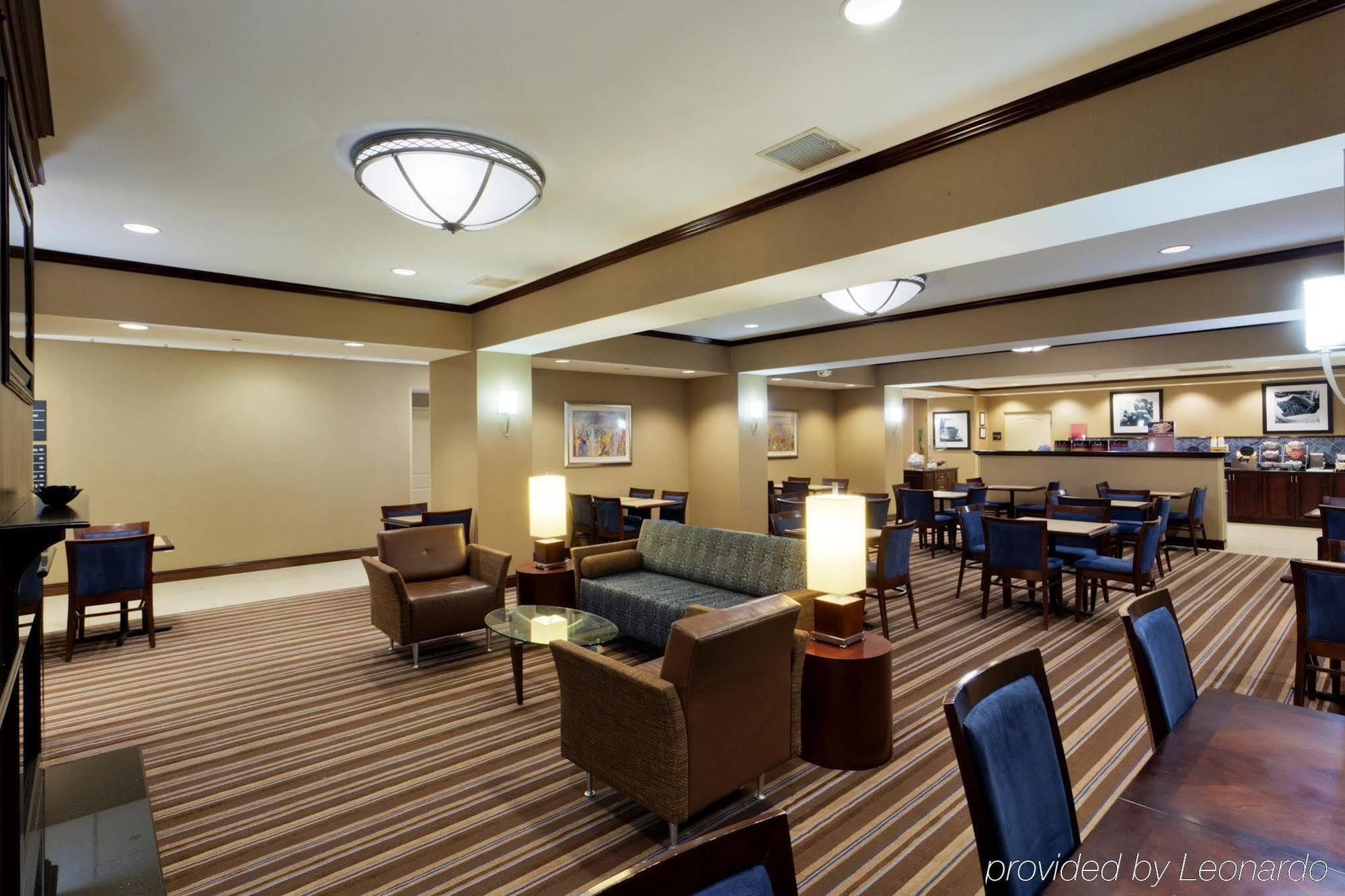 Hampton Inn Gainesville-Haymarket Экстерьер фото