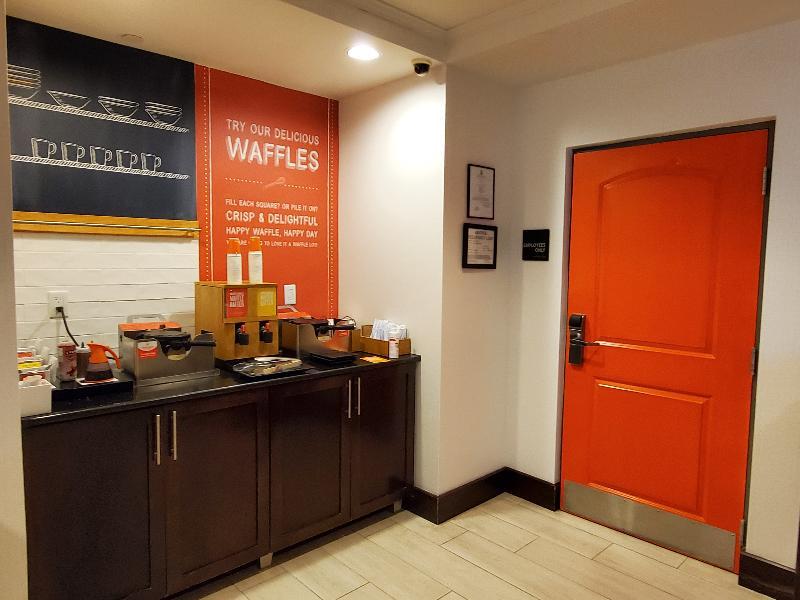 Hampton Inn Gainesville-Haymarket Экстерьер фото